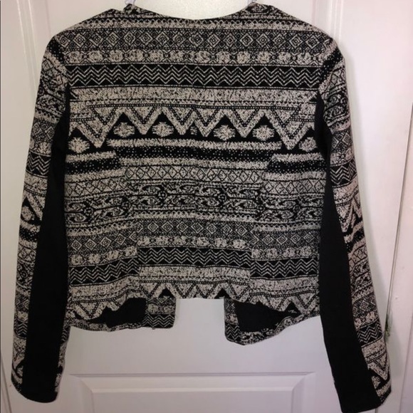 Aztec Printed Jacket - Picture 3 of 3